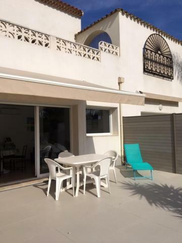 Appartements Les Pesquiers Hyeres Plage Exterior photo